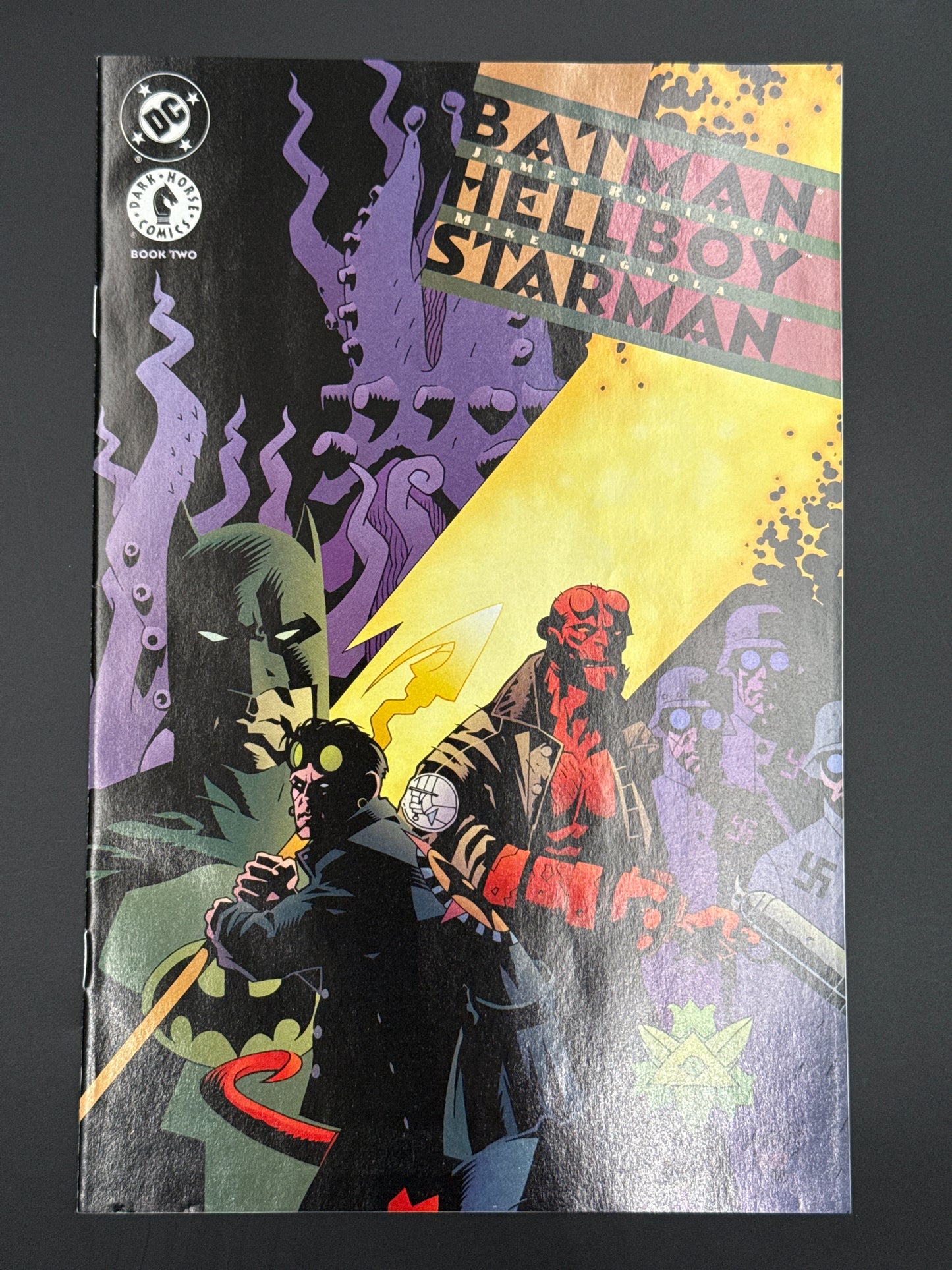 Batman, Hellboy, Starman #2