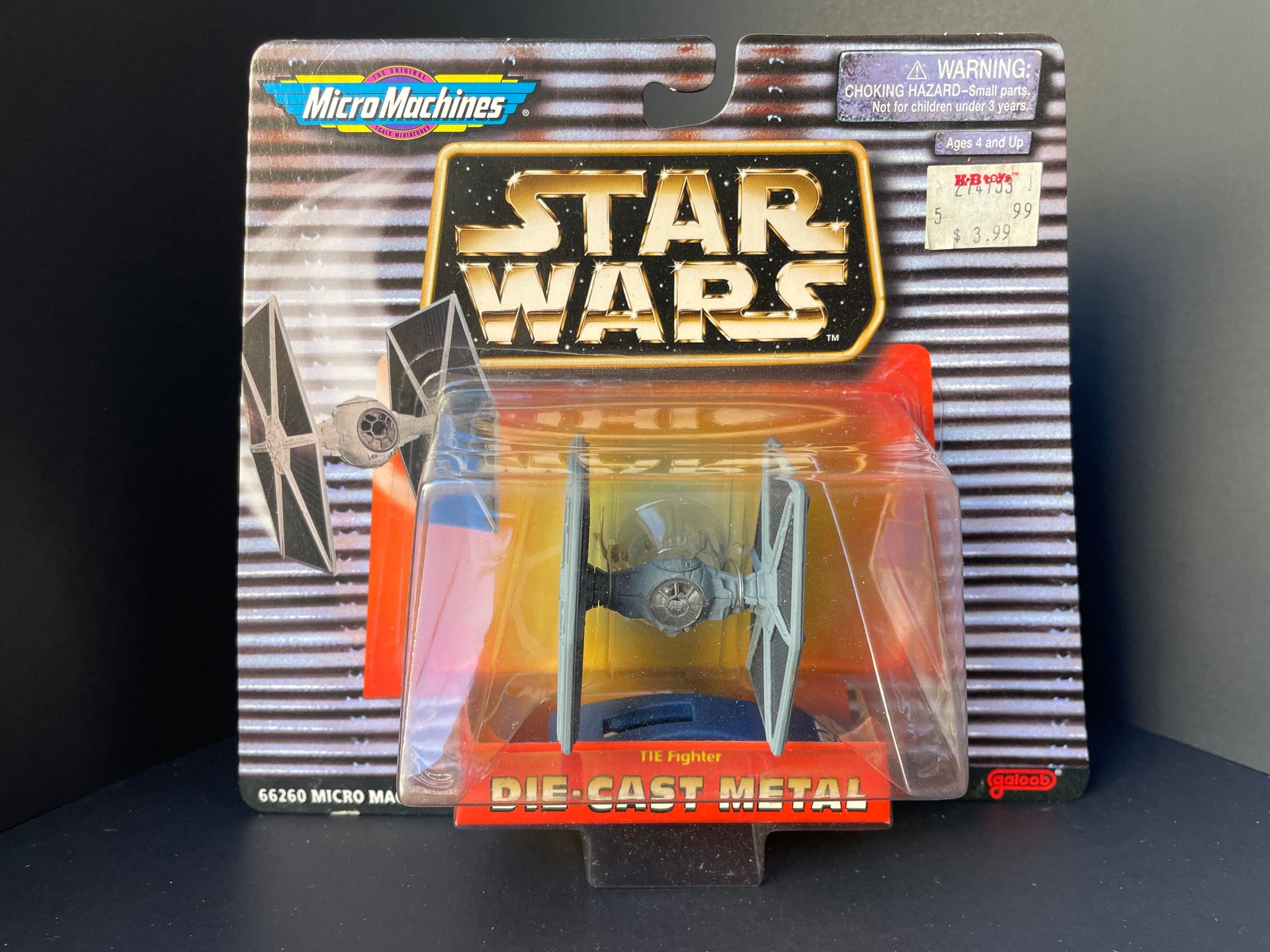 Star Wars MicroMachines TIE Fighter + Millennium Falcon Die-Cast Metal Galoob – Biblioteca Nacional De Angola